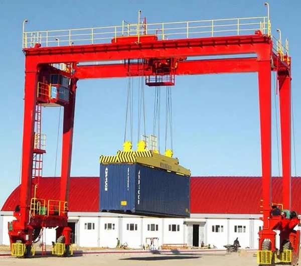 门式集装箱起重机